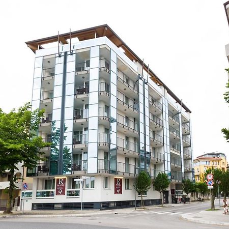 Residence Aprilia Grado Bagian luar foto