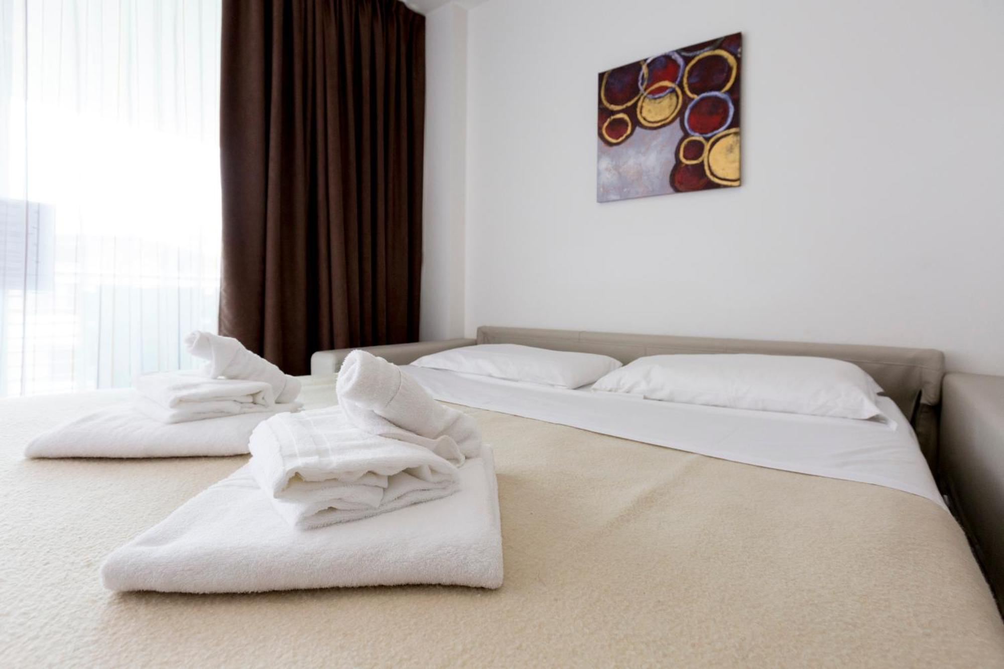 Residence Aprilia Grado Bagian luar foto