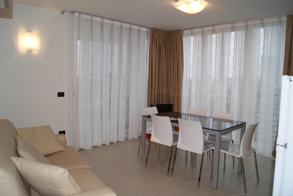 Residence Aprilia Grado Bagian luar foto